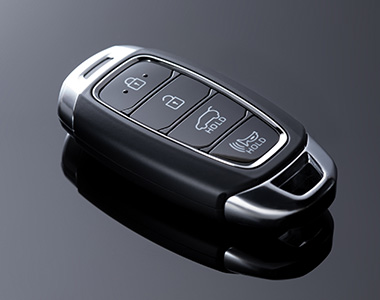 Chave presencial Smart Key com telecomando de travamento das portas e porta-malas 